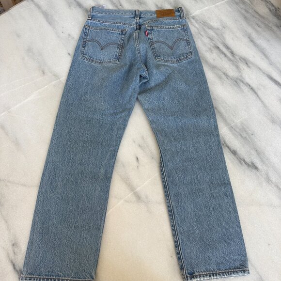 Distressed Levi's Premium Denim Jeans - Picture 6 of 10